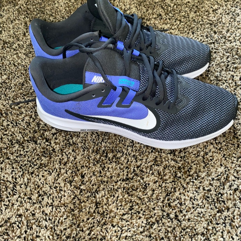 Women’s nikes